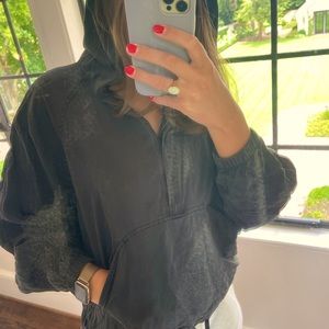 Lulu Lemon Black Windbreaker (Quarter Zip w Front Pocket)